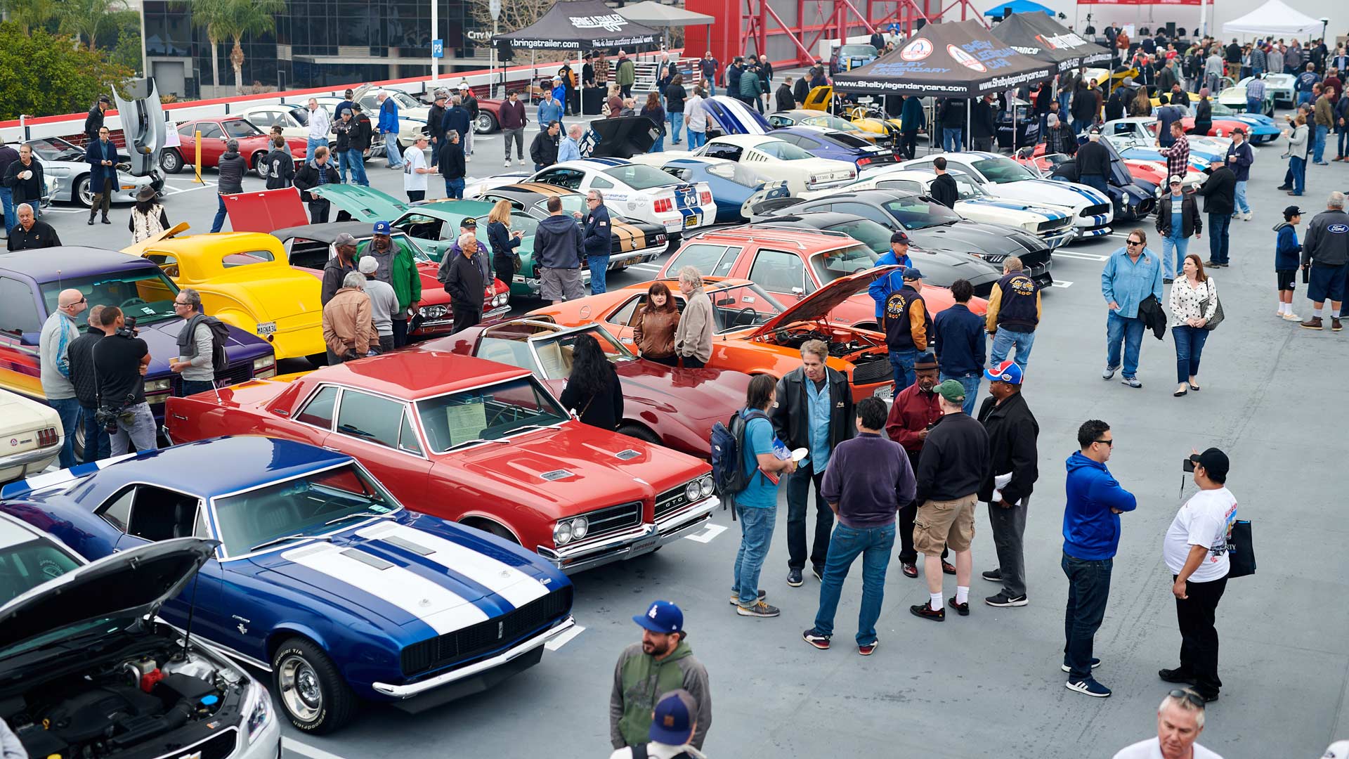 Weekend Car Meet: Chrome, Coffee & Community